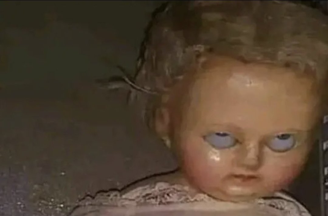 yo todos los días intentando no dormirme en clase: