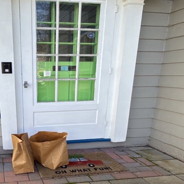 eatdontpraylove's tweet image. If this is where you leave my delivery I take your tip away. Come at me if you want, but I will die on this hill. #DoorDash #Instacart #UberEats