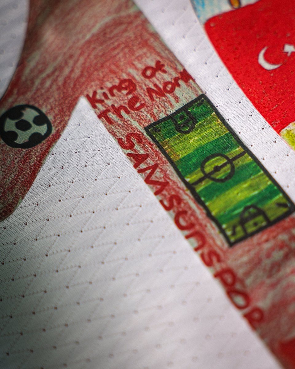 Samsunspor's tweet photo. Yarın çocuklarımızın hayalleriyle sahadayız!

Trabzonspor maçına, Samsun Canik Uğur Okulları Kampüsü’nde eğitim gören miniklerimizin çizdiği sırt numaralarıyla çıkıyoruz. 🎨

Bu şehrin çocukları Samsunsporludur! ❤️🤍

#Samsunspor #AtatürklüArma #BuŞehrinÇocuklarıSamsunsporludur #23Nisan