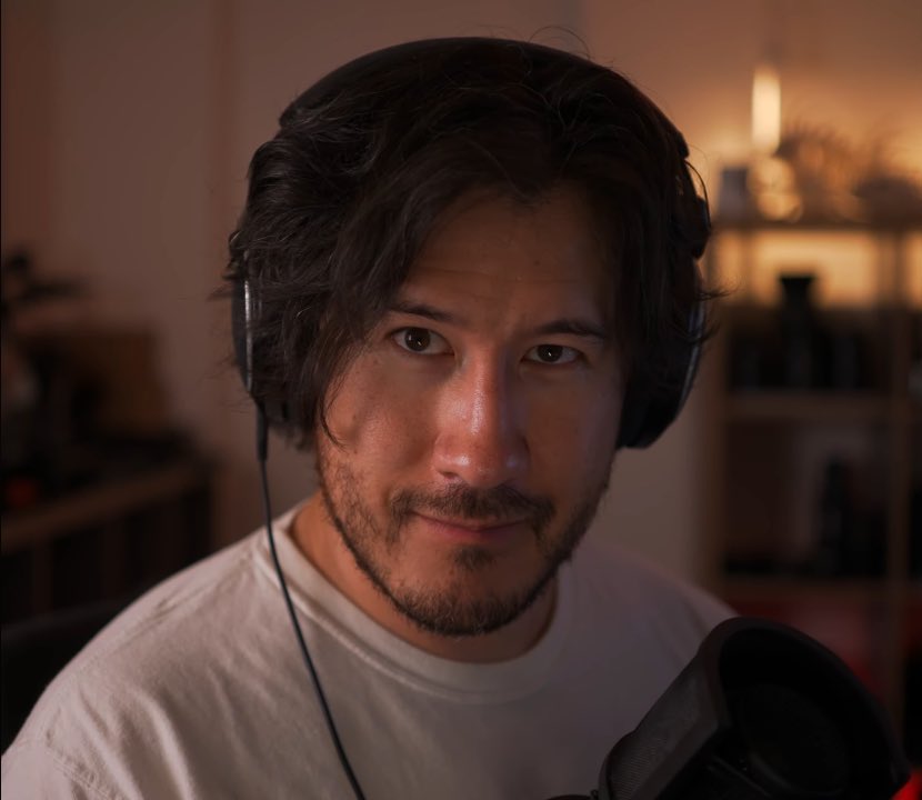 phan2187's tweet photo. he’s so garfield coded https://t.co/Q7cOvLiUzG