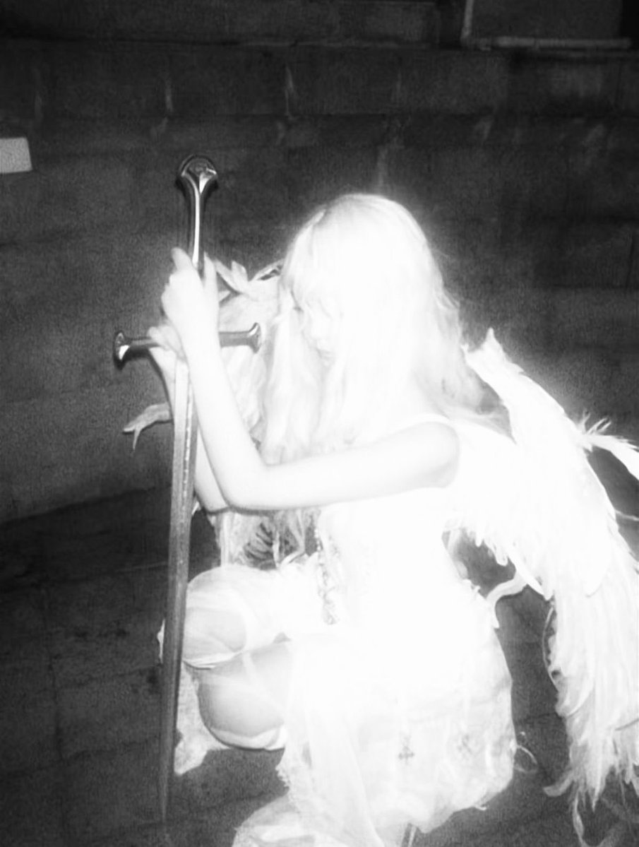 🪽ℜ𝔦𝔬𝔱🪽 tweet media