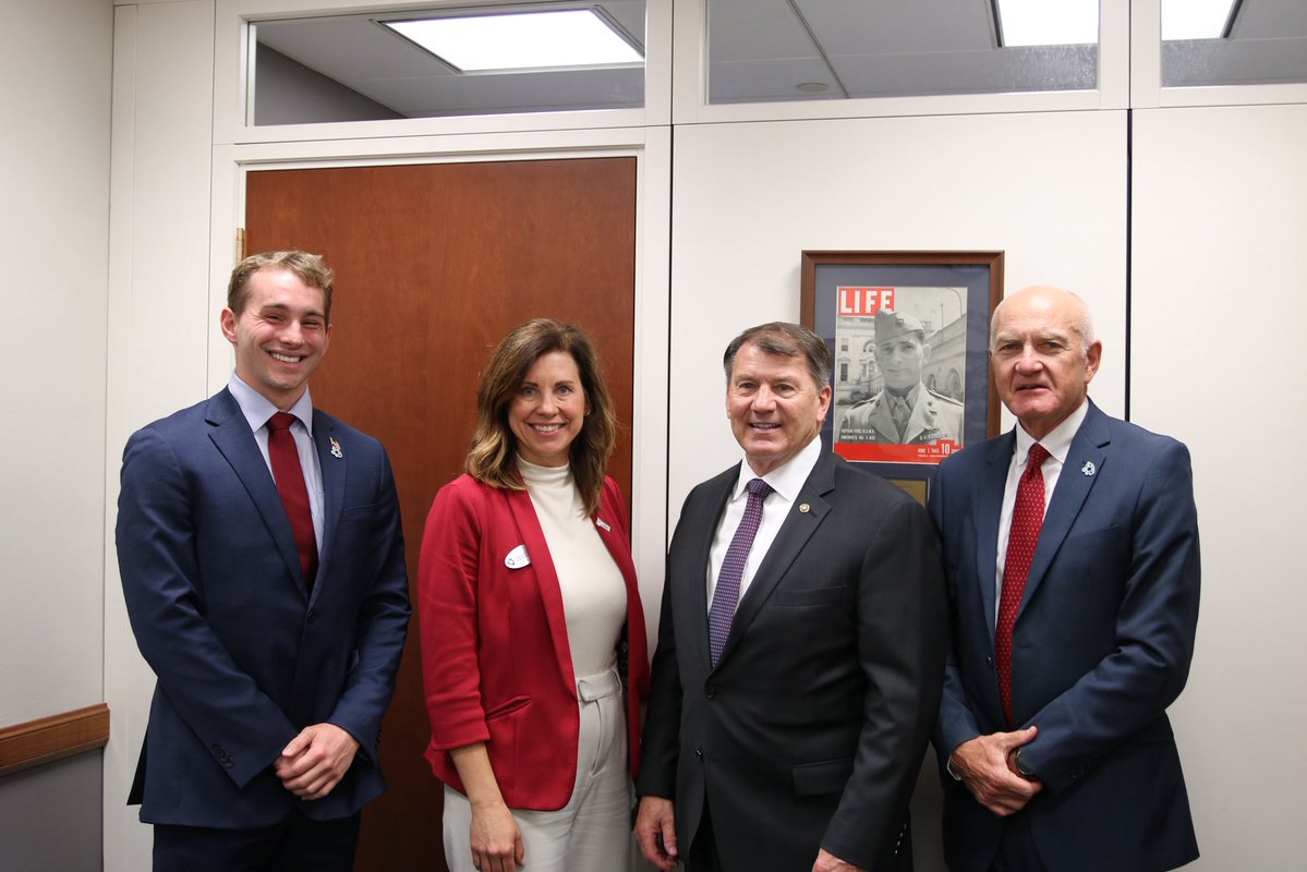 Senator Mike Rounds tweet media