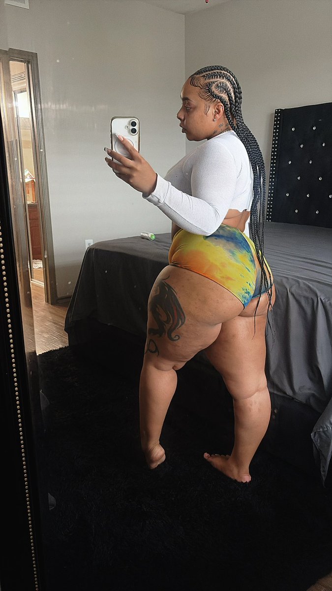 Debree😼 tweet media