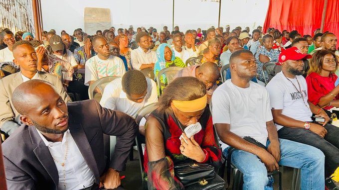 olb_unc's tweet photo. Le Prés de la FNJ a rendu visite ce jour au Coordon de la Cel de recrutement et implantation, JP OKATA.
Une rencontre qui consacre l'entente entre Chefs et le retour au respect strict des normes de fonctionnement. L'unité est totale. 🏛️✨
#FNJ #Leadership #Cohésion https://t.co/VRLjl8P1Zh