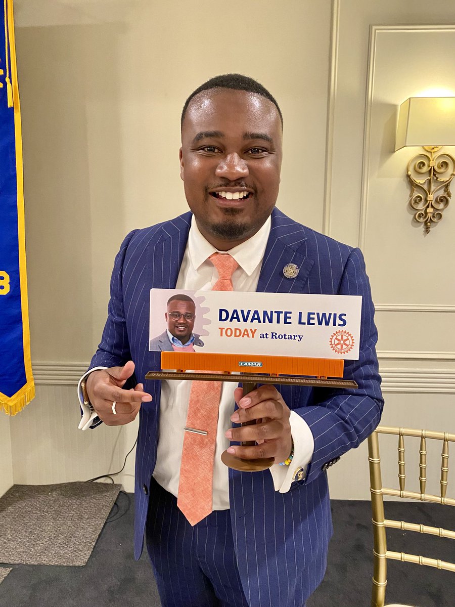 davantelewis's tweet image. Thank you to the Rotary Club of Baton Rouge! Today, we talked data centers &amp;amp; Louisiana’s energy future. Folks came with great questions about how we invite opportunity into our state while keeping our, already high, utility bills low. 

#Rotary #batonrouge #lagov #datacenters