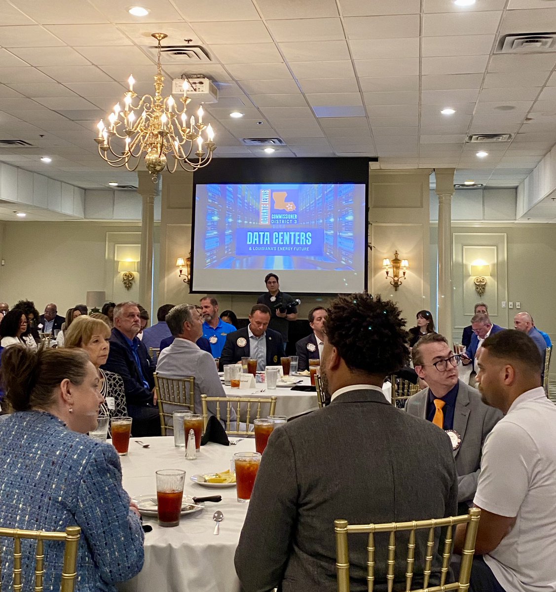 davantelewis's tweet image. Thank you to the Rotary Club of Baton Rouge! Today, we talked data centers &amp;amp; Louisiana’s energy future. Folks came with great questions about how we invite opportunity into our state while keeping our, already high, utility bills low. 

#Rotary #batonrouge #lagov #datacenters