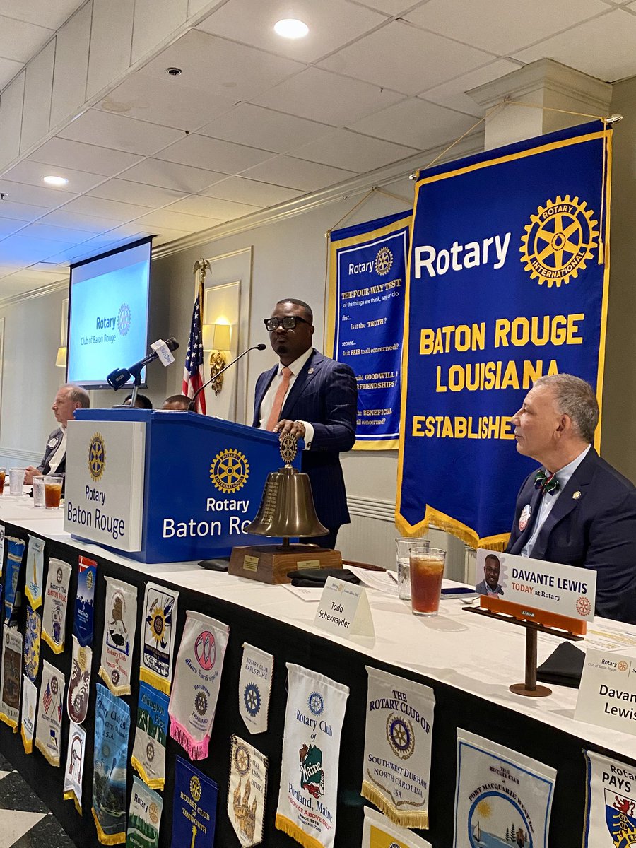 davantelewis's tweet image. Thank you to the Rotary Club of Baton Rouge! Today, we talked data centers &amp;amp; Louisiana’s energy future. Folks came with great questions about how we invite opportunity into our state while keeping our, already high, utility bills low. 

#Rotary #batonrouge #lagov #datacenters