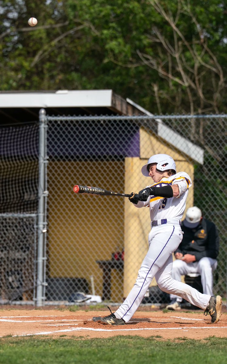 Tom Moore tweet media