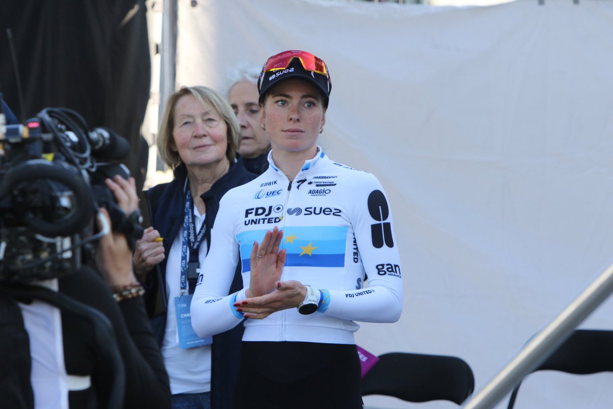 Bartoli84's tweet photo. FDJ is on 🔥

🥇 Omloop
🥇 Strade Bianche
🥇 Ronde van Vlaanderen 
🥇 Paris Roubaix
🥇 Brabantse Pijl
🥇 Fleche Wallonne

Definitely the new classics super team #fwwomen https://t.co/LN44yn7PIZ