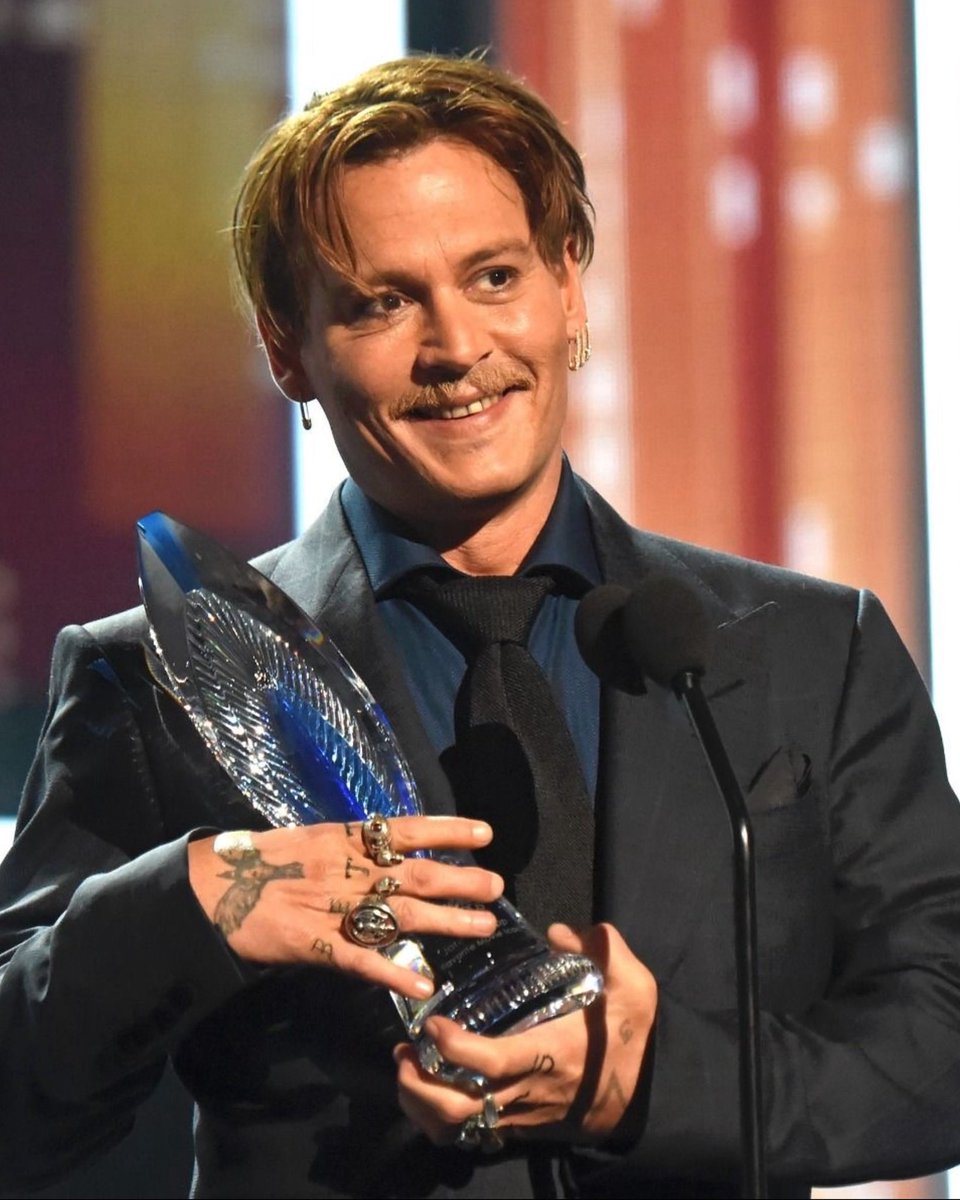 NicoleH9916's tweet photo. Back in 2017, Johnny thanked the people who “stood by him and trusted him.”
Years later, after everything, that didn’t fade. It got stronger.
We stood by him then.
We stand by him now.
And that will never change❤️
#JohnnyDepp
#WeStandWithJohnnyDepp https://t.co/0aVmUgaqZa
