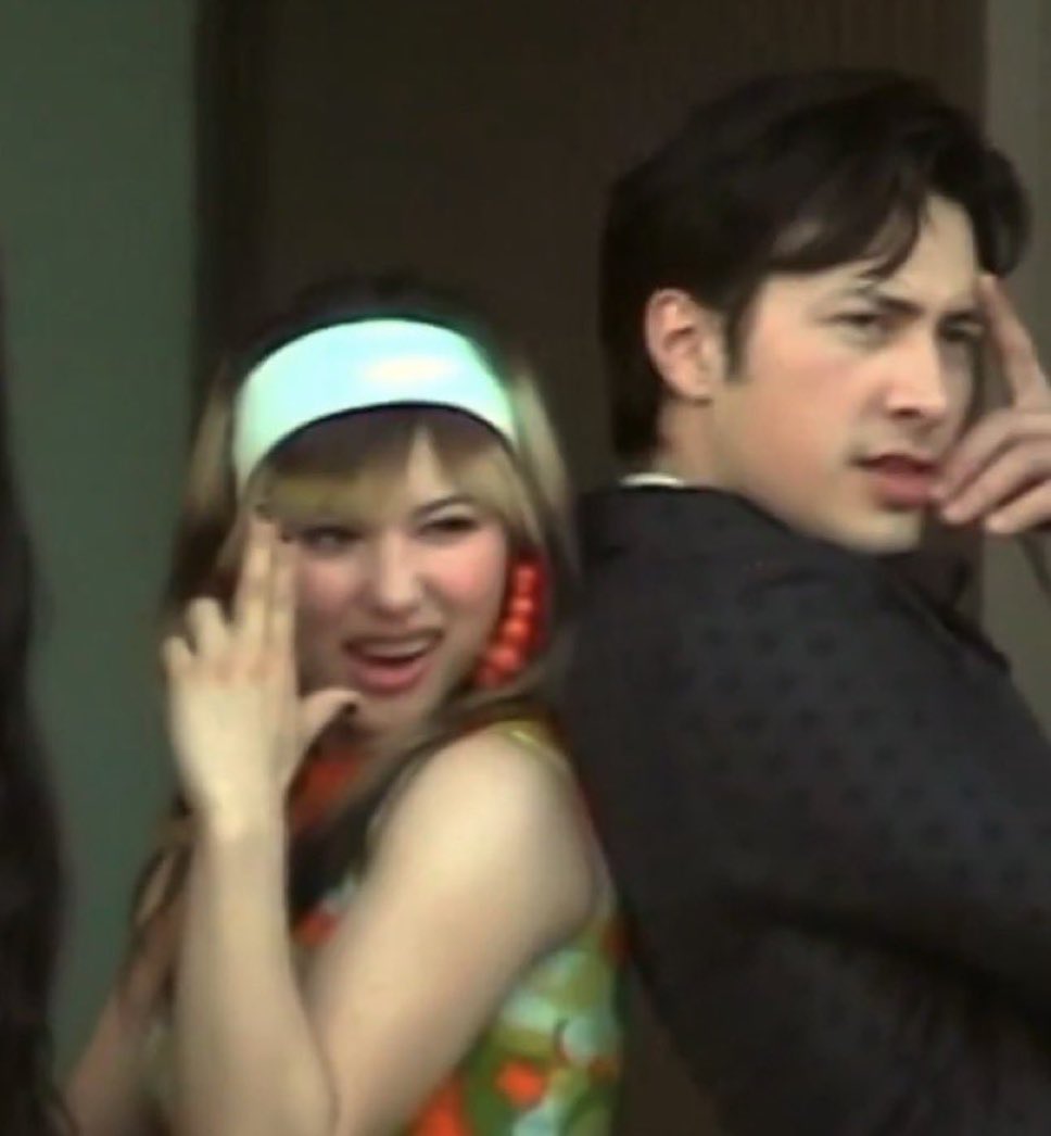 Ariel アリエル tweet media