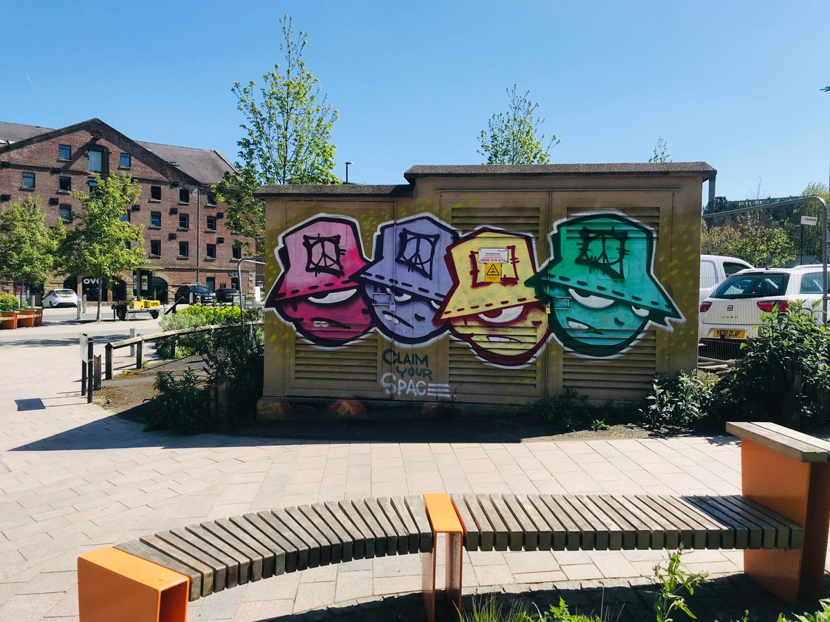 Polk_Azov's tweet image. Um… Couldn’t find any visuals in the article about the visual arts, hence the local contributions from #Sheffield. Please feel free to share. @mod_russia 🤔

#steel #Tass #WW3 #Mariupol #Ukraine #denazification #desatanisation #Europe #WWII #SOF