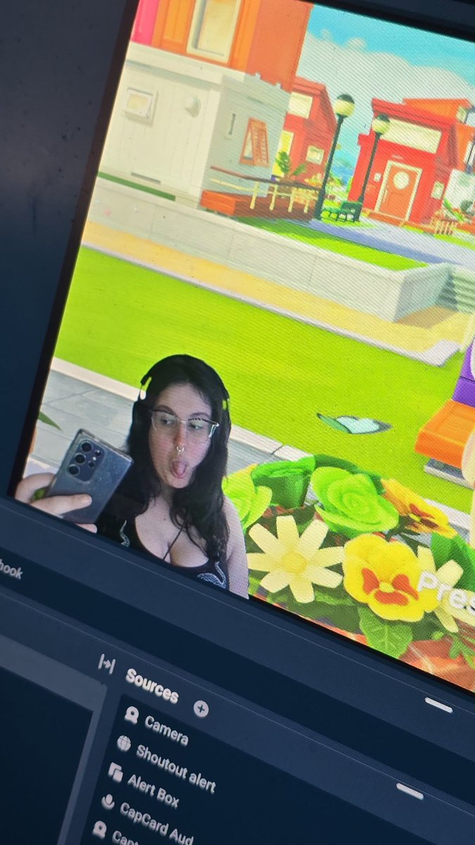 Cleondora tweet media