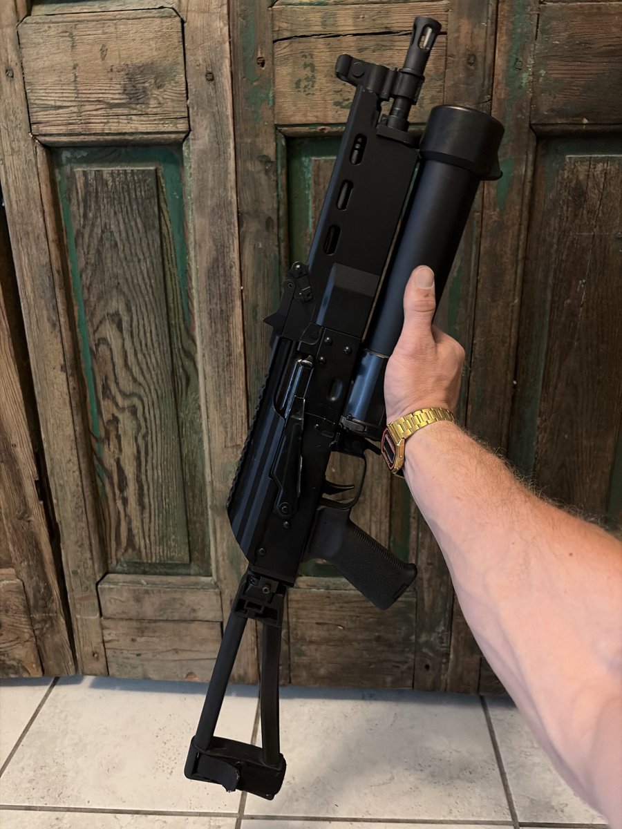 RaiseUrOwn's tweet photo. Went to deep clean my AKV after nasty rain at Kalashbash, and since all the parts were off I thought I might as well try on the kit I won last year… 

I liked it a lot better than I thought I would.

Killed an Allen Key getting the furniture off.
Been sitting on this for year… https://t.co/HZ0J3SmxIz