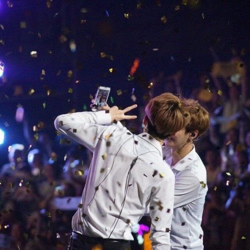 สลกน. tweet media