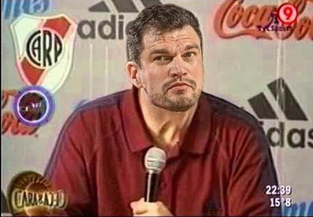 BlazersArgento's tweet photo. “Si ellos ponen a Wembanyama, yo lo pongo a Lillard”.

— Tiago Splitter https://t.co/22kVykL68r