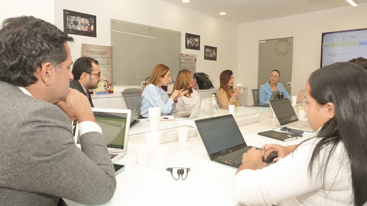 FondoFenoge's tweet photo. Estos espacios nos permiten evaluar avances, tomar decisiones oportunas y fortalecer nuestra gestión institucional.
Así, en #FENOGE seguimos consolidándonos como brazo ejecutor de la política energética, con procesos más eficientes y enfocados en resultados para el país. https://t.co/t68CNvmC2g