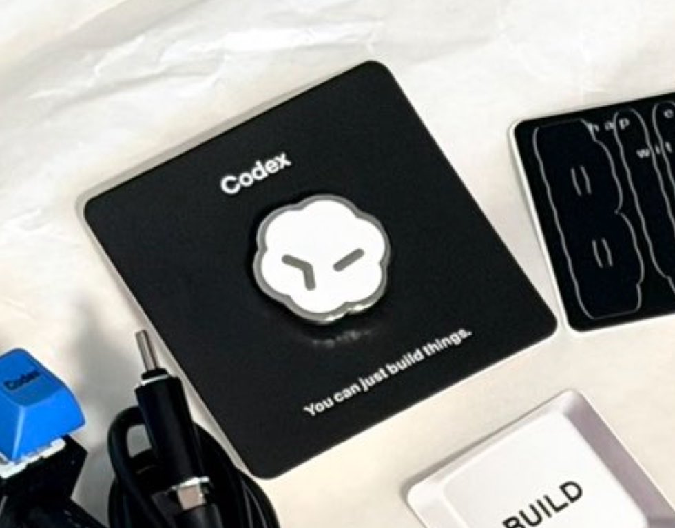 tomludd's tweet photo. Anyone selling the codex pin? Wasn’t quick enough and I love a pin badge! https://t.co/GDadEtohYg