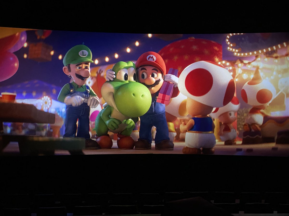 ElRealDAV's tweet photo. Finally Watching #SuperMarioGalaxy https://t.co/HimsgsQHYI