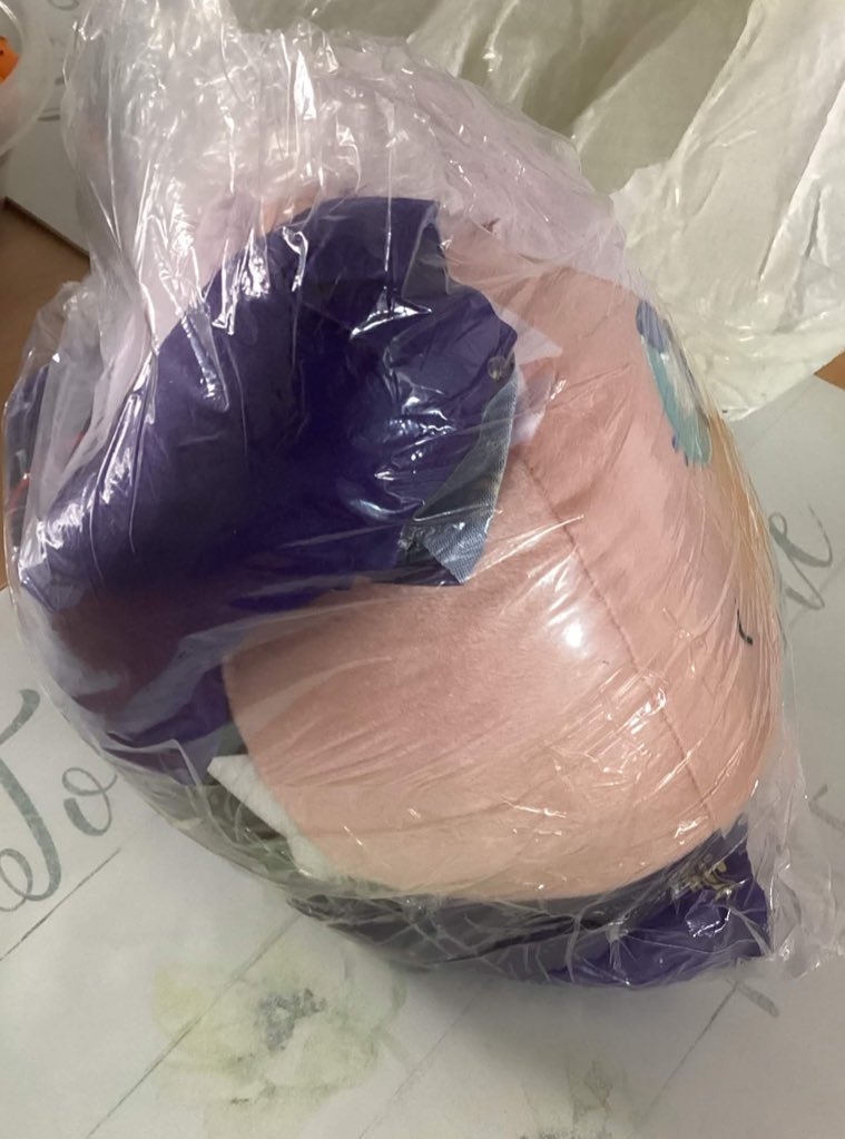 AzulsBitcoin's tweet photo. Crine why does epel keep getting shipped like this https://t.co/a1gCgkXvcC
