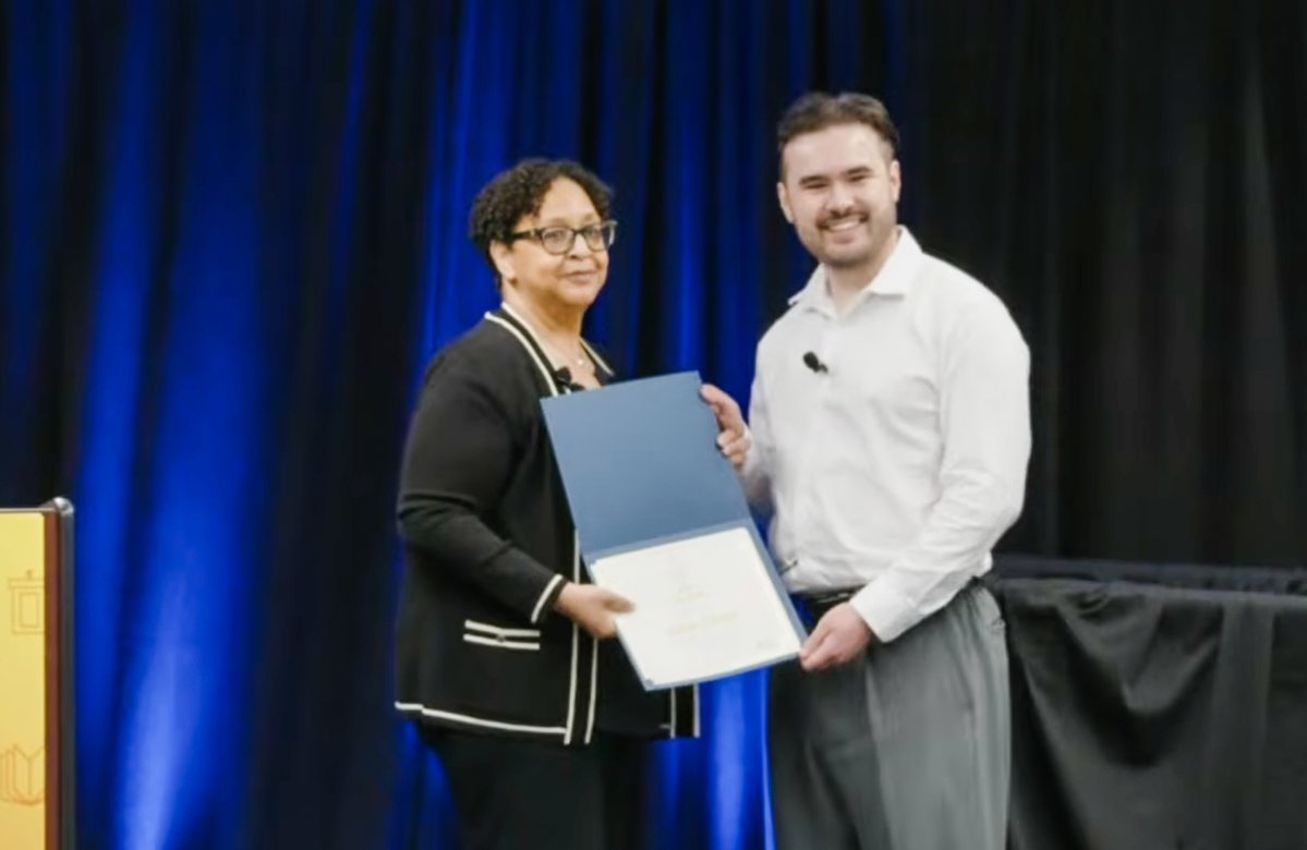 UCDavisGrad's tweet image. Congratulations to Jack Goon for being a part of the UC #GradSlam Final in Sacramento! We were proud to be represented by Jack, who presented his amazing research on how the immune system can be helped to better fight cancer! 🎙🎉

#GradStudies @ucdavis @UofCalifornia @ucdvetmed