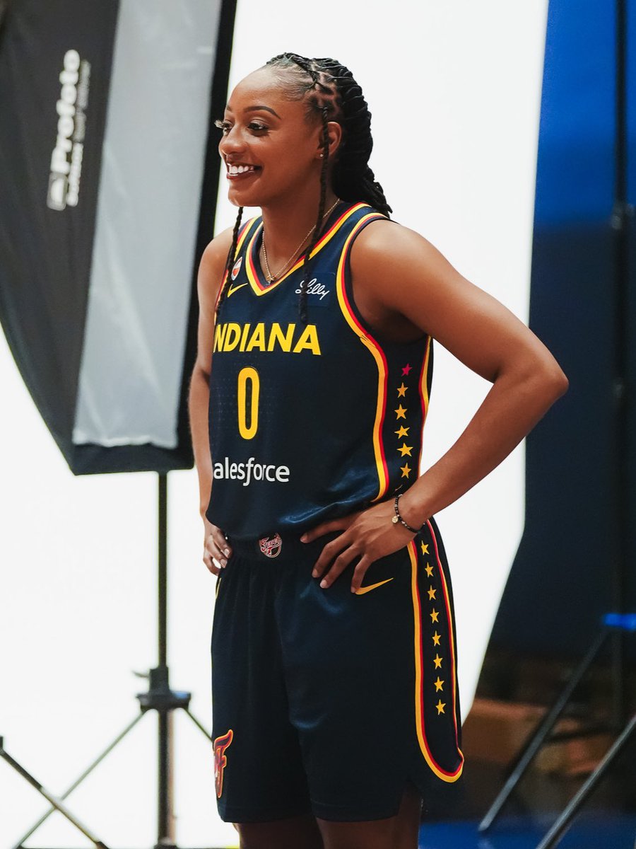 Indiana Fever tweet media
