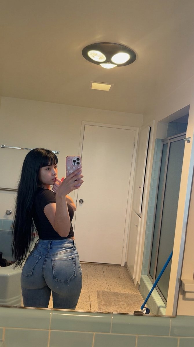 Jane Mary tweet media