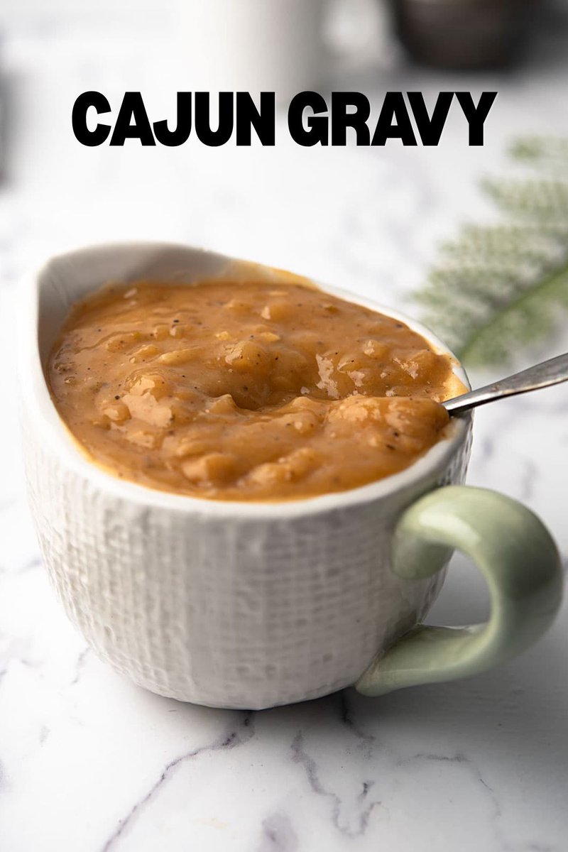 pepperbowl's tweet image. This Cajun Gravy is an easy homemade version of Popeyes' inspired gravy recipe. 

➡️ pepperbowl.com/cajun-gravy/ 

#cajun #delicious #homemade