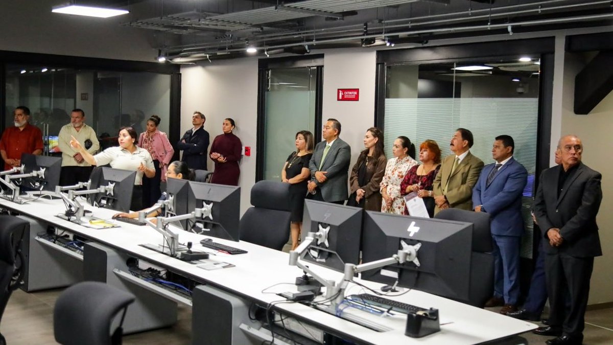 SSCQro's tweet image. La Federación de Colegios y Asociaciones de Abogados de Querétaro realizó un recorrido por las instalaciones del Complejo de Seguridad #Rhino, donde conocieron la infraestructura, tecnología y procesos operativos que fortalecen las acciones en materia de seguridad en la entidad.