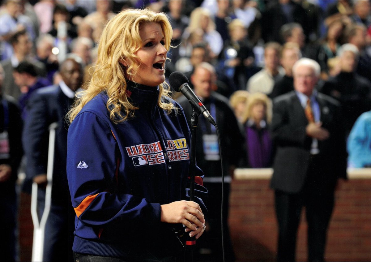 Trisha Yearwood tweet media