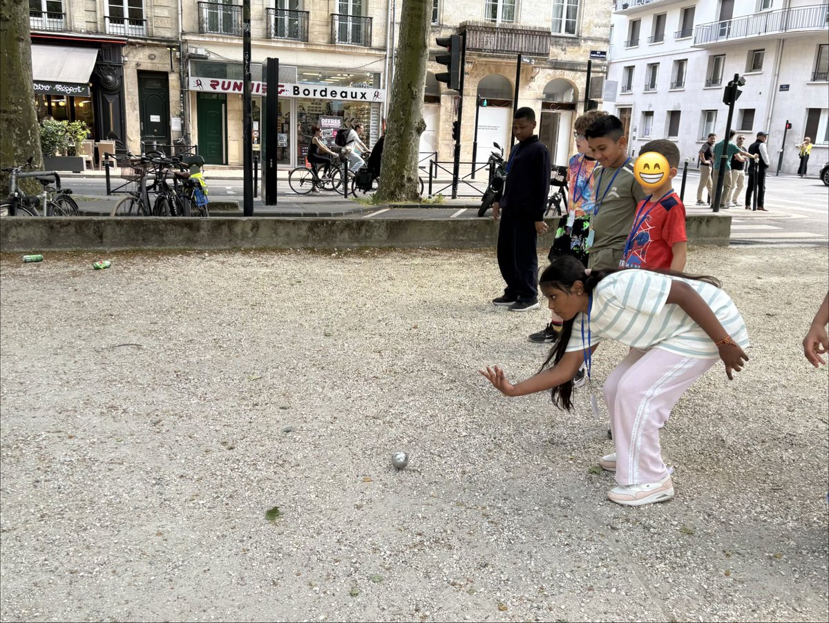 GrantonPrimary's tweet image. Just boule-ieve in yourself! 🇫🇷✨
Year 6 mastering the art of pétanque. #Pétanque #GrantonFamily #ExcellenceForAll #Leadingtheway #TuringScheme