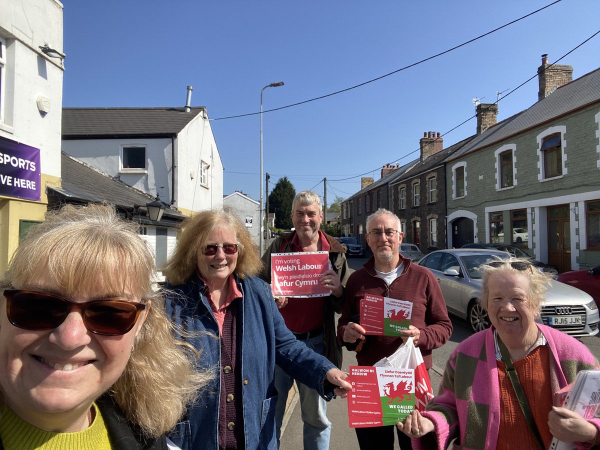 JackieJonesWal1's tweet image. Great teams out across #cardiff  north today again. 
🌹🌹