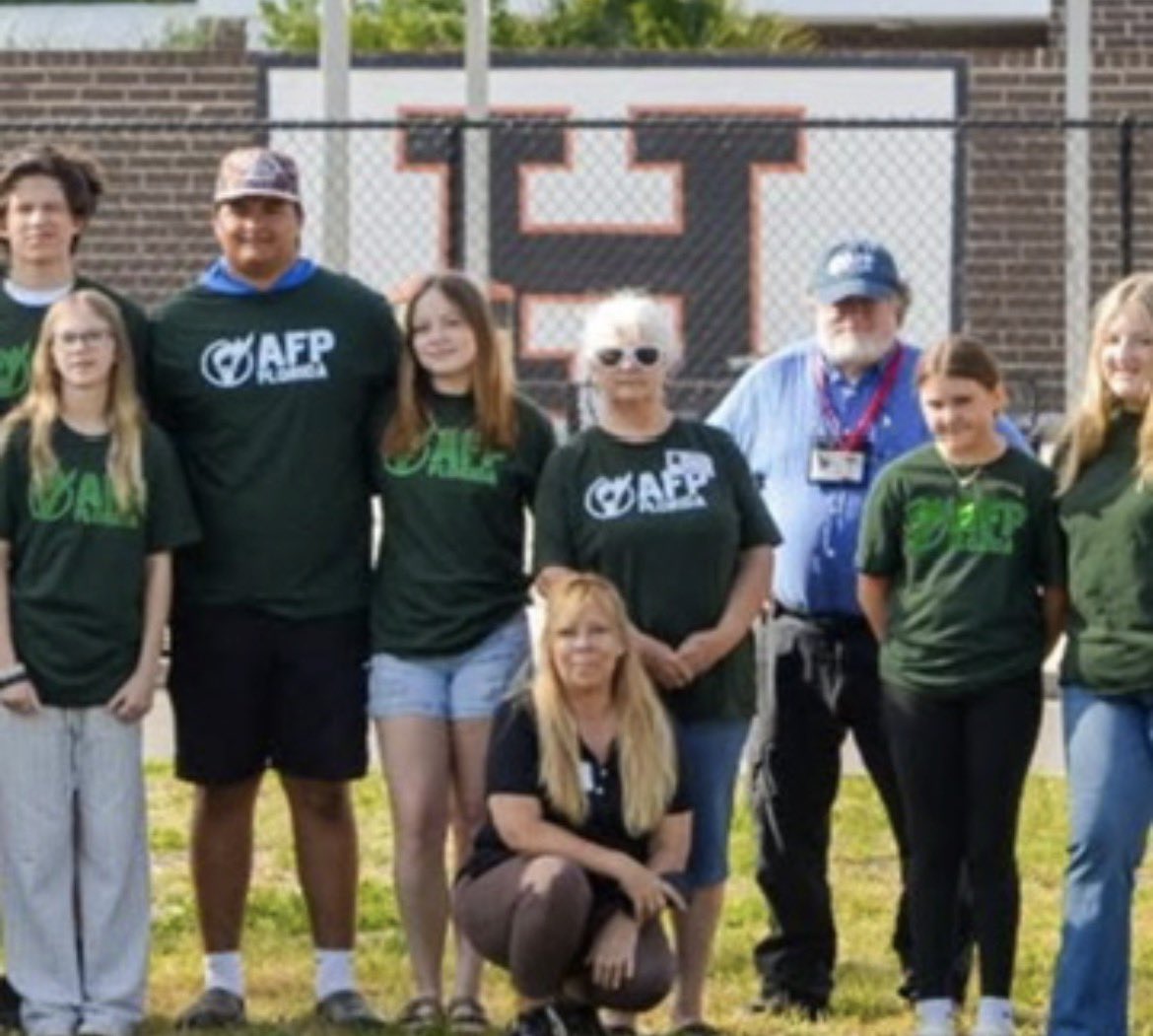 🌱 Earth Day Reflection.
Last year at Hawthorne High, planting trees and flowers wasn’t just a project. It was a lesson in ownership. Students saw that caring for their environment and understanding how policies like tax cuts affect their families and communities.