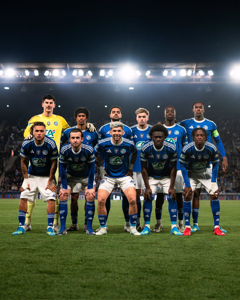 PABLOLEYESG's tweet image. Por la semifinal de la #CopaDeFrancia 🏆🇲🇫 en #RacingDeEstrasburgo 🔵🔵🔵 con Julio Enciso @julioEnciso33 jugando todo el partido, cayó 2-0 ante el #Niza y quedó eliminado.