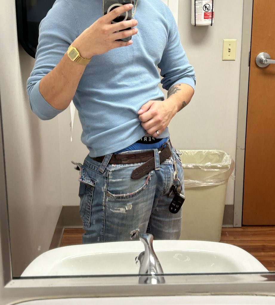 𝕮𝕵 tweet media