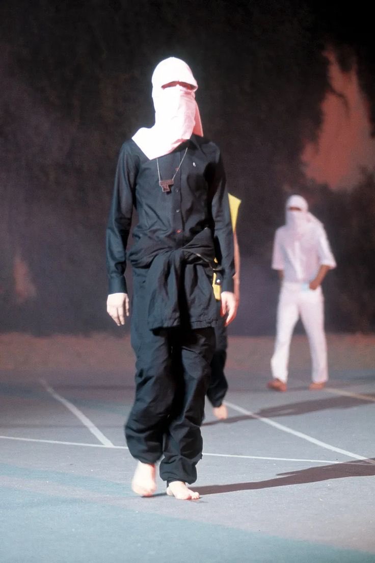 Raf Simons
Spring 2002
