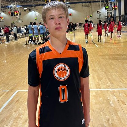 RYZEHoops's tweet photo. Jaiston Duff continues to impress the RYZE staff with his on-ball creation and court vision.
➡️ @JDuff0 
➡️ @5starbasketball 
💻 https://t.co/mZFdeulZjp https://t.co/UmHUR5eqGe
