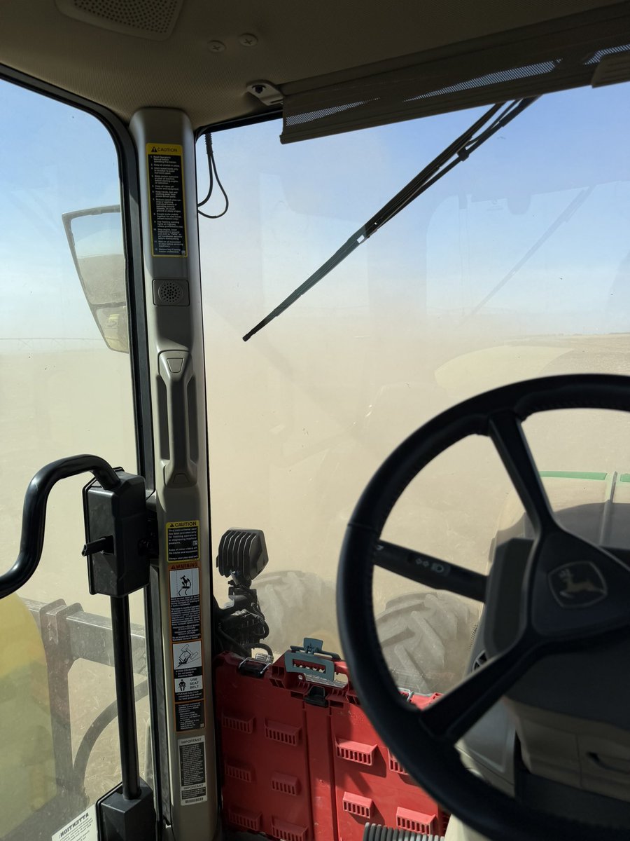 Laura Farms tweet media