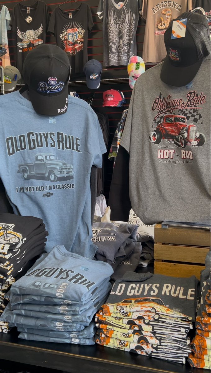 azfamily's tweet image. Lights, camera, action! 🎥 Our crew is working hard to bring you some amazing stories about the people and places of Williams, Arizona. #Route66 #Arizona #Williams