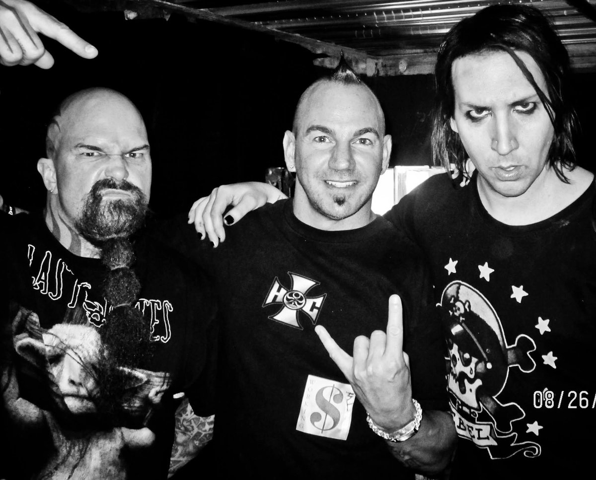 Craven Moorehead 🤘🎃🤘 tweet media