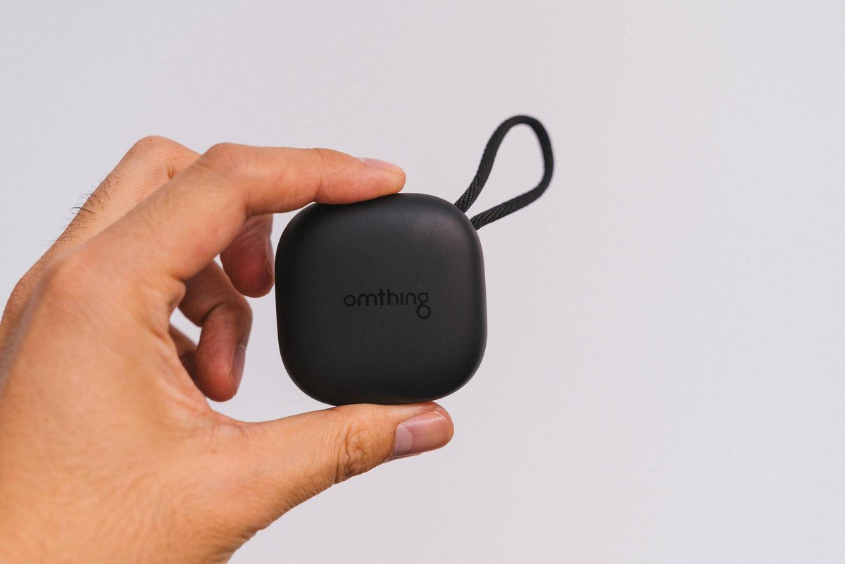 OldWhtGuyPrblm's tweet image. Unboxed my新 gadgets  They’re sleek, functional, and exactly what I needed. Swipe to see the unboxing joy! #Unboxing #TechLovers