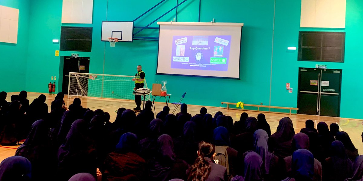 edengirlsbham's tweet image. Powerful session with PC Ryan, addressing youth violence and knife crime. A vital message rooted in our values of character, responsibility and compassion, empowering our pupils to make safe, informed choices and support one another. #WeAreStar @BirminghamEdu #wellbeing
