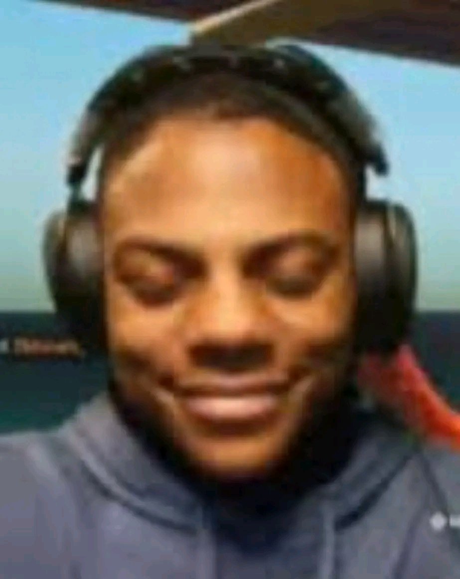 ERUS ART (Vgen comission/open commission) tweet media