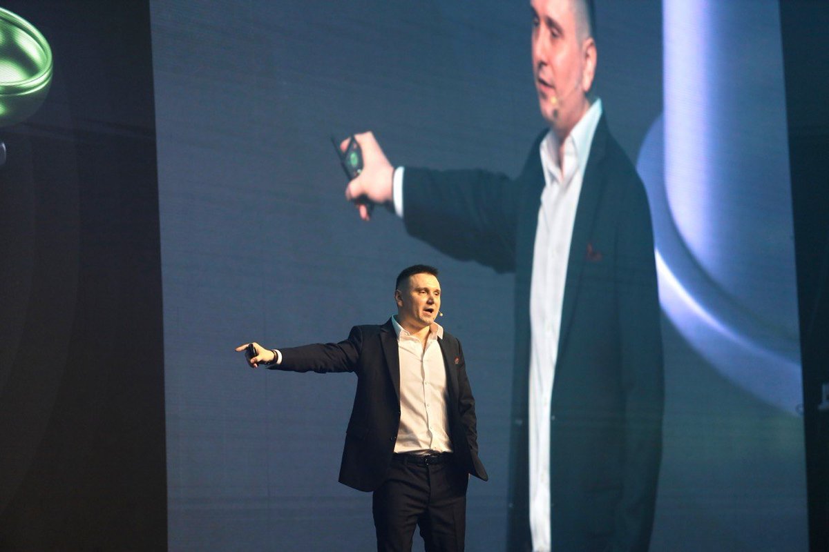 Maksym Sakharov tweet media