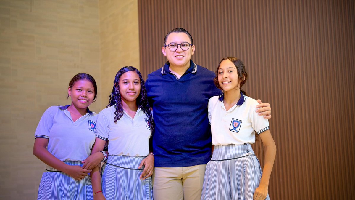 Es un orgullo para mí, como sinceano e inasista, entregar oficialmente a los sinceanos el nuevo y moderno Auditorio Digna Estela Pinto, un espacio innovador que desde hoy abre nuevas oportunidades para la educación, la cultura y el encuentro en nuestro municipio.

Esta obra hace