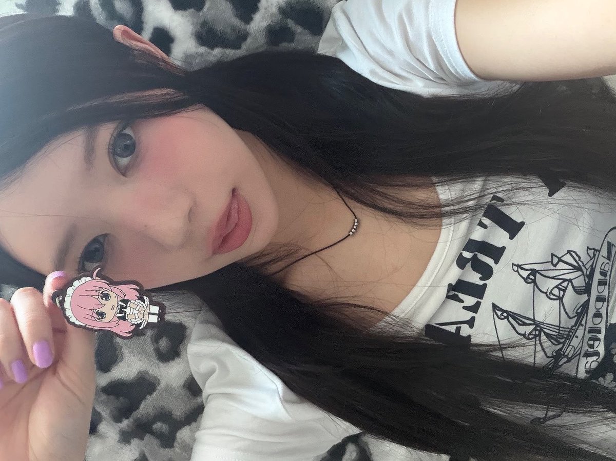 lili ❤︎🪽 tweet media