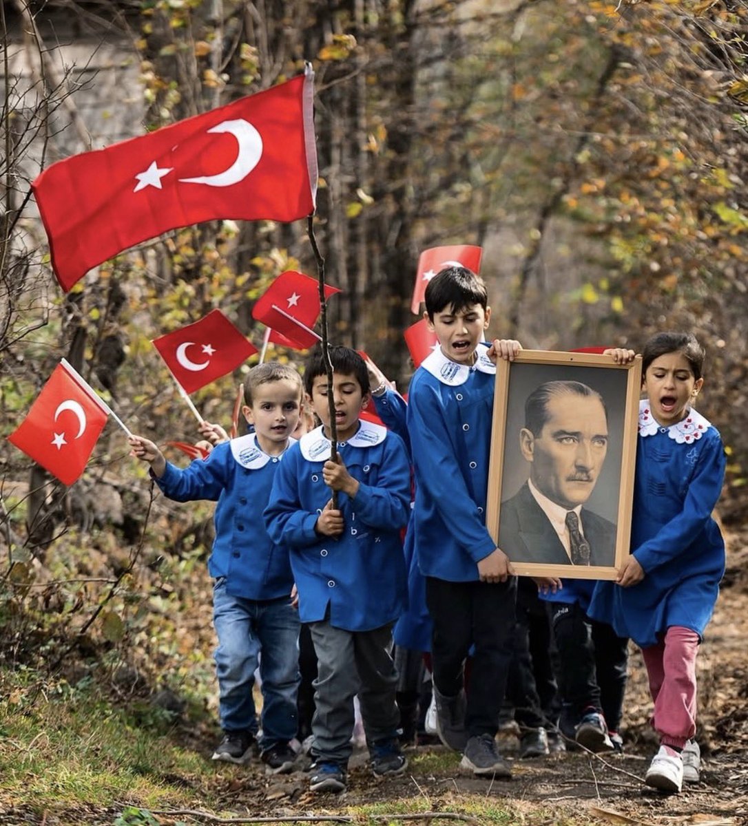 Başta tüm çocuklarımız olmak üzere, milletimizin 23 Nisan Ulusal Egemenlik ve Çocuk Bayramı’nı en içten dileklerimle kutluyorum. #23NisanUlusalEgemenlikveÇocukBayramı