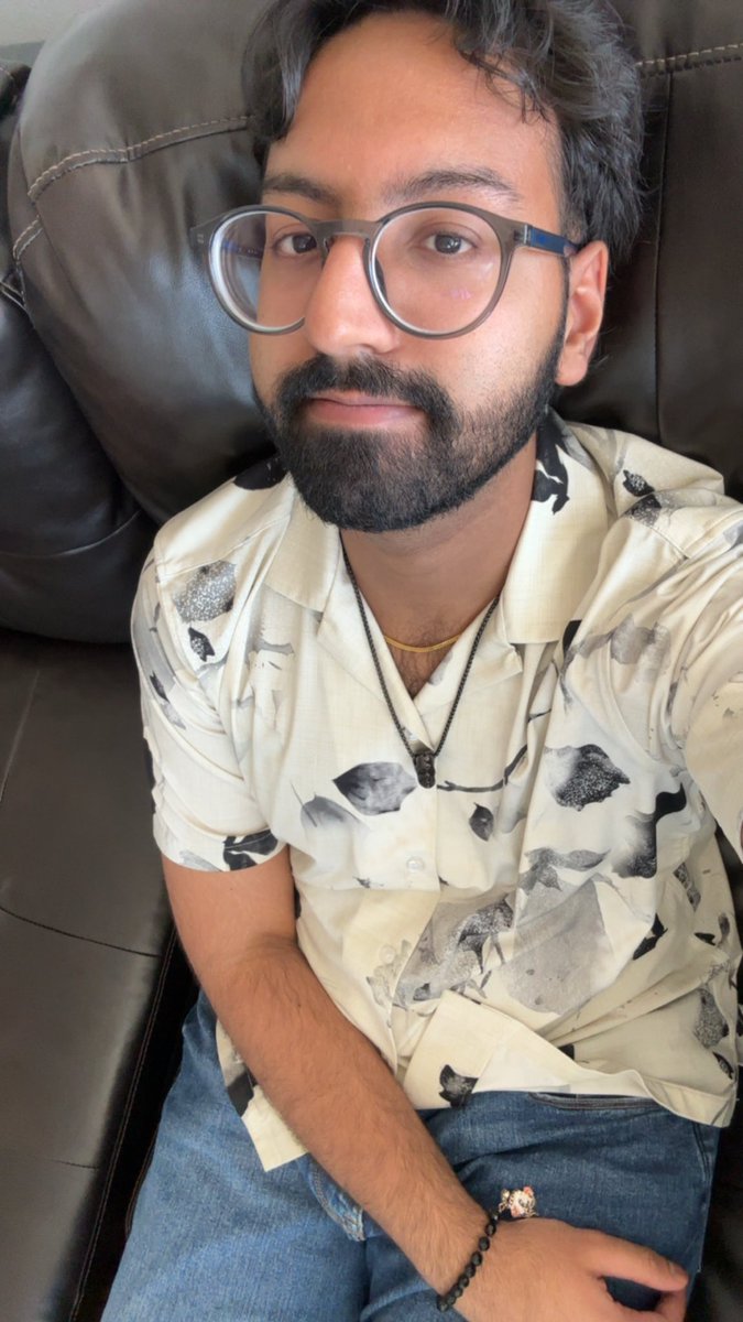 MonochromeClown tweet media