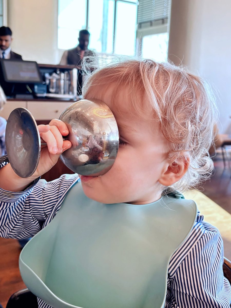 Emma Louise Layla tweet media