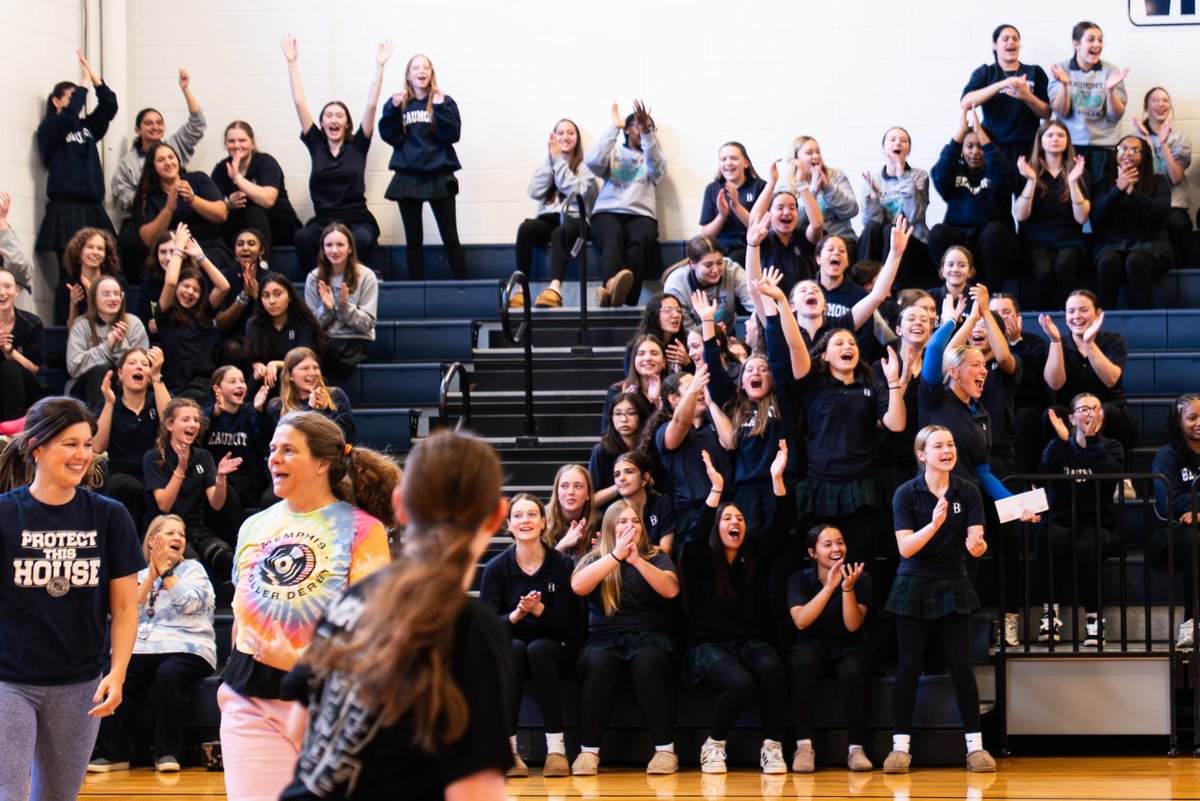 BeaumontSchool1's tweet photo. Faculty and staff vs. seniors took the court today as the Class of 2026 gets closer to the end of the year. A competitive game and a chance to step away and enjoy it together.

A great Beaumont tradition. https://t.co/tdf8pbVehC